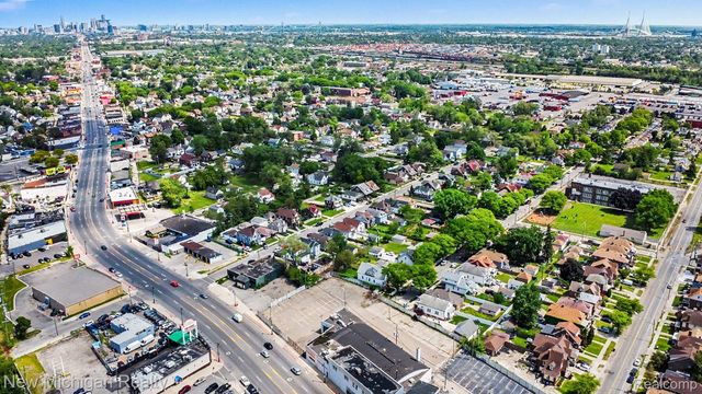 8140 Michigan Avenue, Detroit, MI 48210