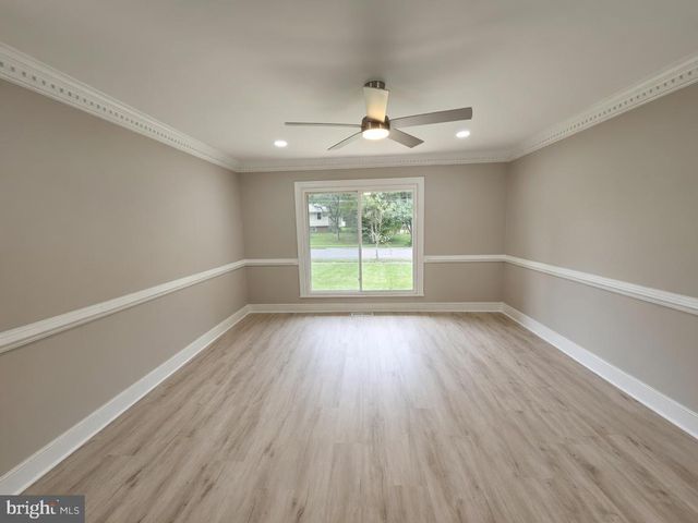 416 VIRGINIA AVE, Herndon, VA 20170