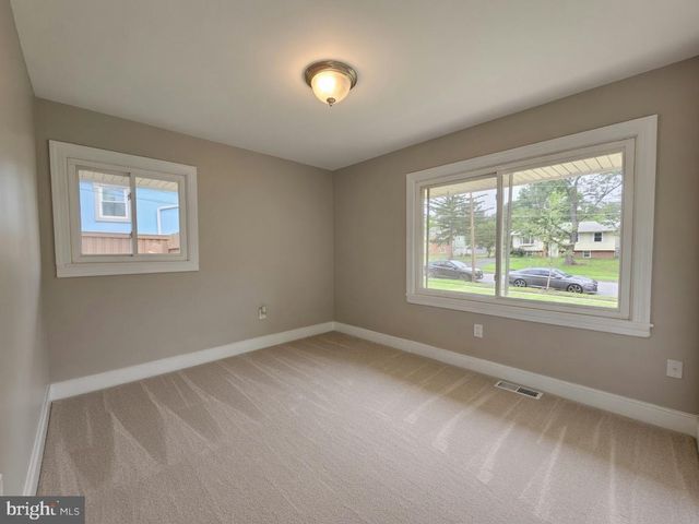 416 VIRGINIA AVE, Herndon, VA 20170