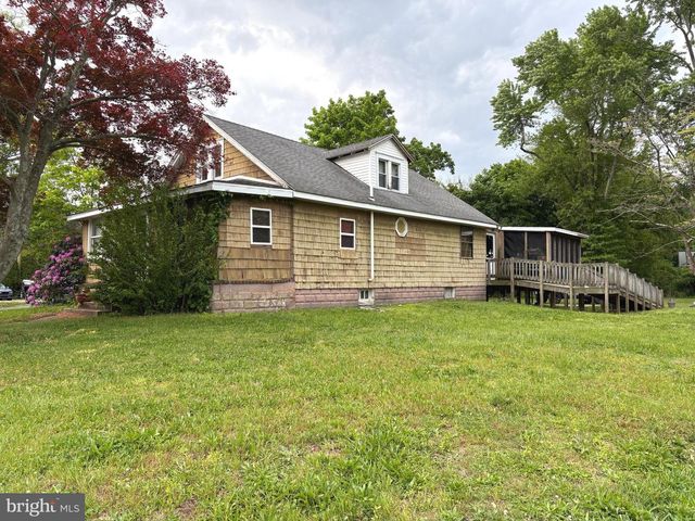 154 HURFFVILLE CROSSKEYS RD, Sewell, NJ 08080