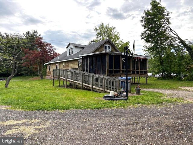 154 HURFFVILLE CROSSKEYS RD, Sewell, NJ 08080