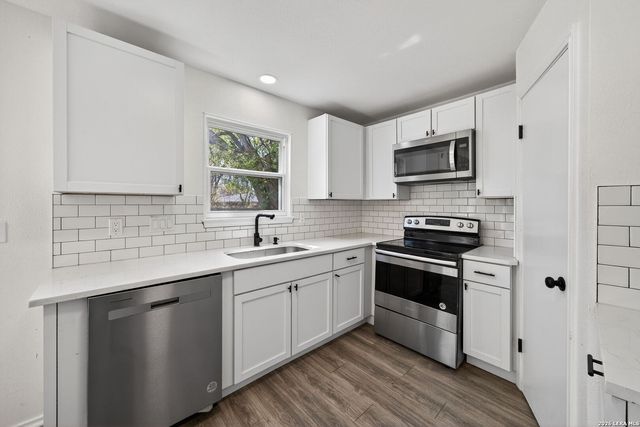 9814 Broad Forest, San Antonio, TX 78250