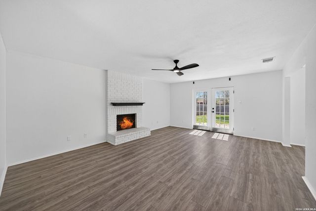 9814 Broad Forest, San Antonio, TX 78250