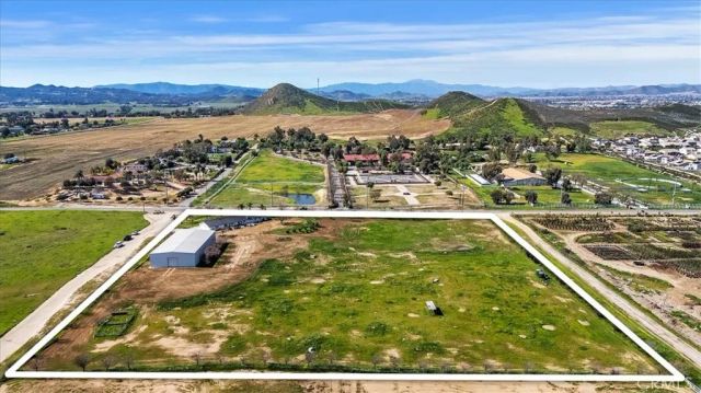 30100 Maxine, Menifee, CA 92584