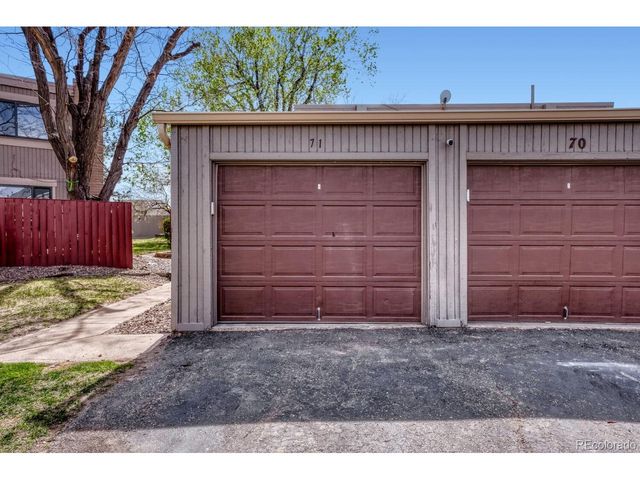 1231 S Yosemite Way 71, Denver, CO 80247