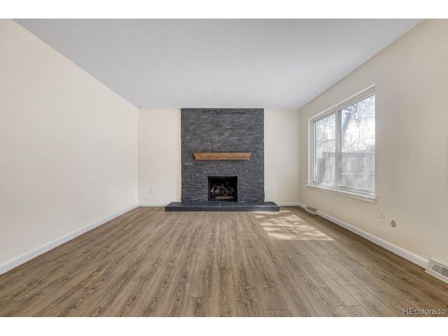 1231 S Yosemite Way 71, Denver, CO 80247