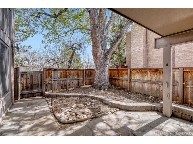 1231 S Yosemite Way 71, Denver, CO 80247