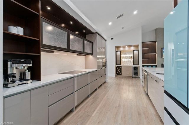 25360 Fairway Dunes CT, Bonita Springs, FL 34135