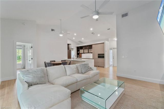 25360 Fairway Dunes CT, Bonita Springs, FL 34135