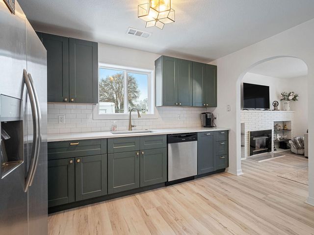 4756 Shasta Way, Klamath Falls, OR 97603