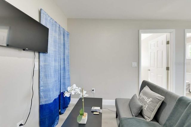 8734 OSAGE DRIVE, Tampa, FL 33634