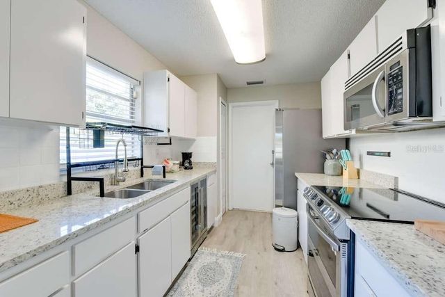 8734 OSAGE DRIVE, Tampa, FL 33634