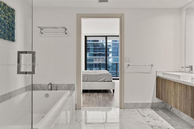 801 S Miami Ave 4205, Miami, FL 33130