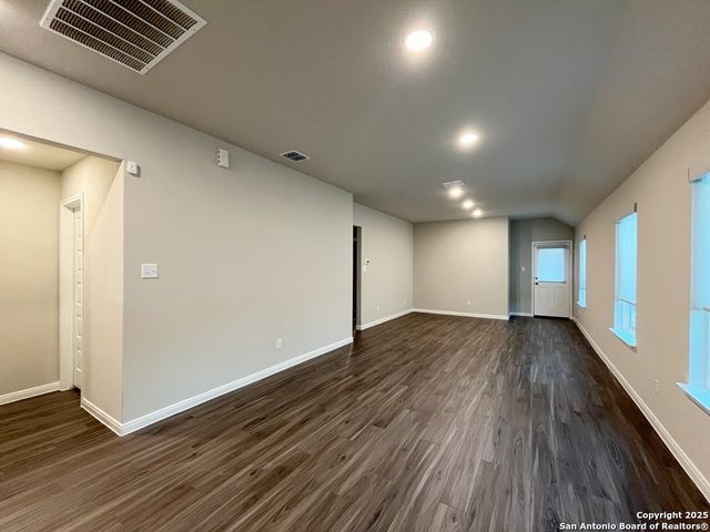 15015 Homing Meadow, San Antonio, TX 78253