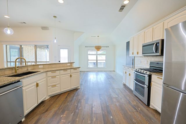 120 Whitetail Drive, Willow Park, TX 76008