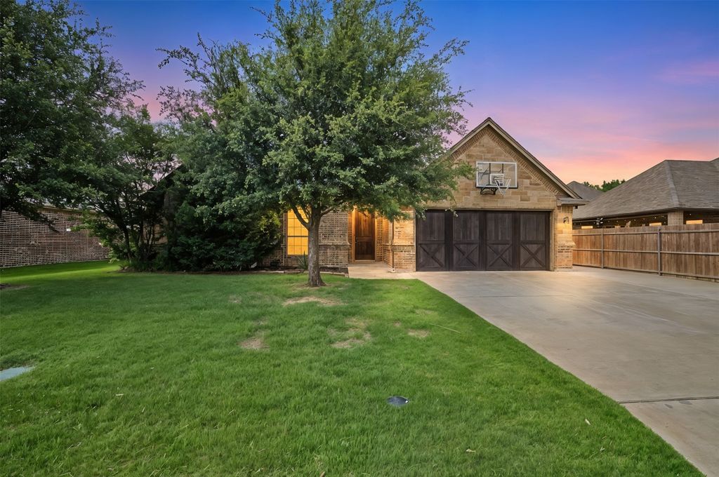 120 Whitetail Drive, Willow Park, TX 76008