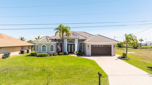 613 SE 4TH PLACE, Cape Coral, FL 33990