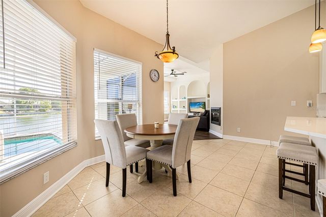 613 SE 4TH PLACE, Cape Coral, FL 33990