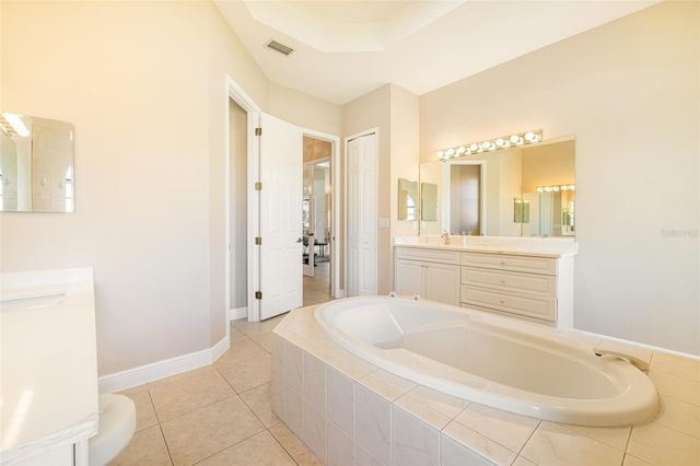 613 SE 4TH PLACE, Cape Coral, FL 33990