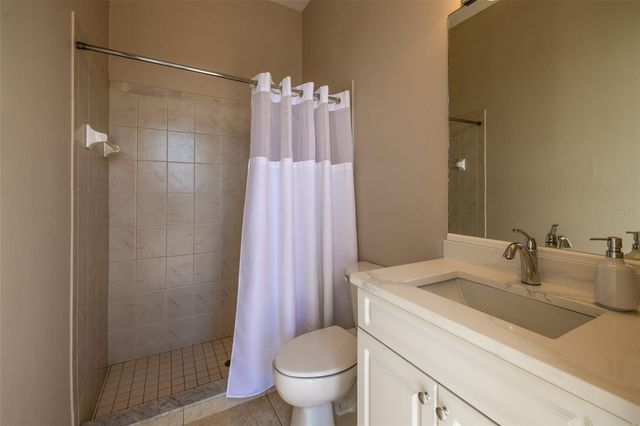 613 SE 4TH PLACE, Cape Coral, FL 33990