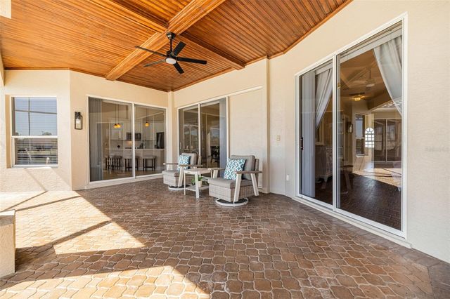 613 SE 4TH PLACE, Cape Coral, FL 33990