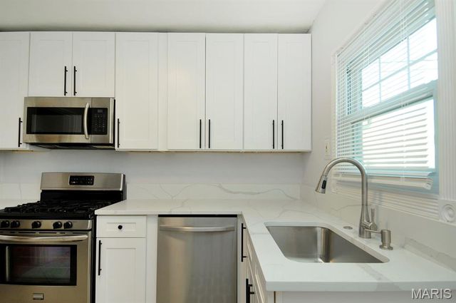 4404 S 39th Street, St Louis, MO 63116