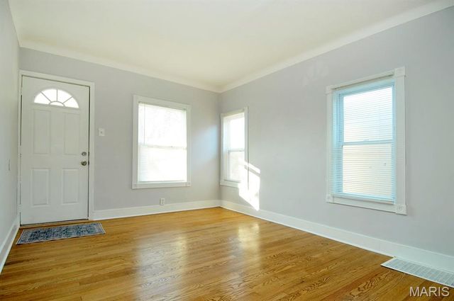 4404 S 39th Street, St Louis, MO 63116