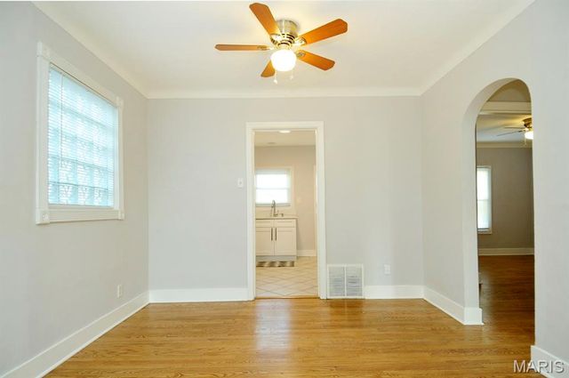 4404 S 39th Street, St Louis, MO 63116