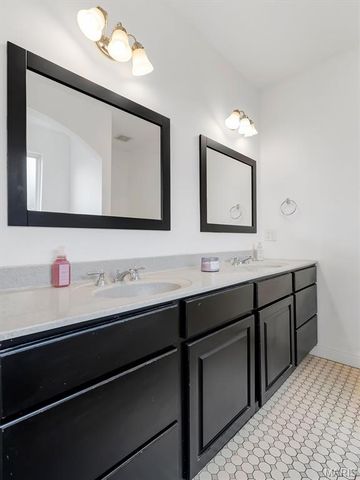 104 W North Street, Eureka, MO 63025