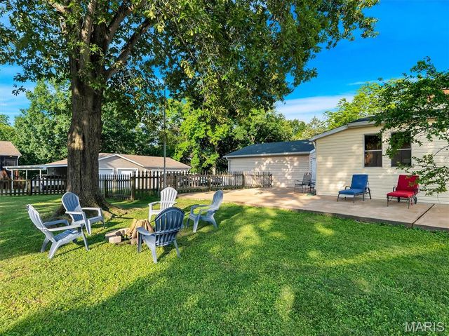 104 W North Street, Eureka, MO 63025