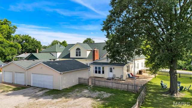 104 W North Street, Eureka, MO 63025