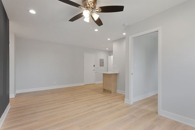 6021 N Winthrop Avenue 401, Chicago, IL 60660
