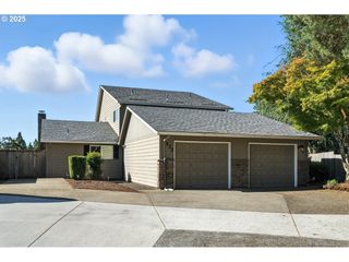 532 HARTKE Loop, Oregon City, OR 97045