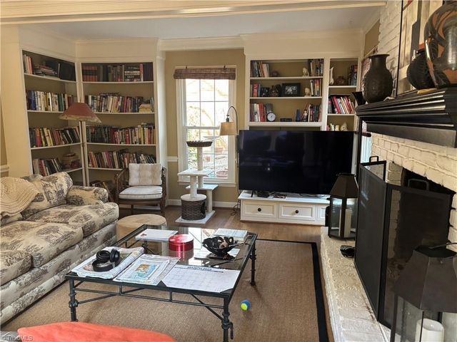 813 Chancy Lane, Winston-salem, NC 27104