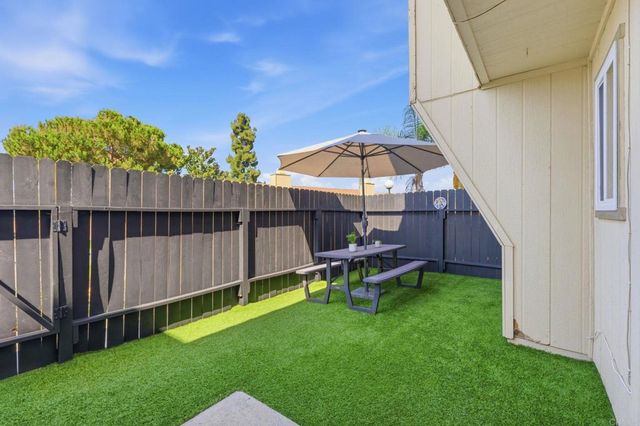 968 Marlin Drive, Vista, CA 92084