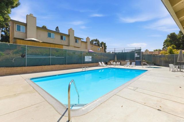 968 Marlin Drive, Vista, CA 92084