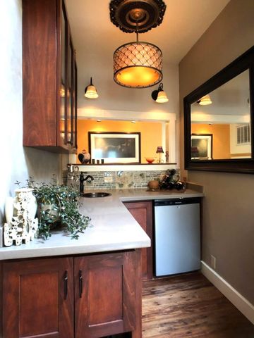 126 Center St, Jackson, CA 95642