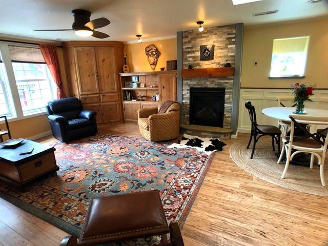 126 Center St, Jackson, CA 95642