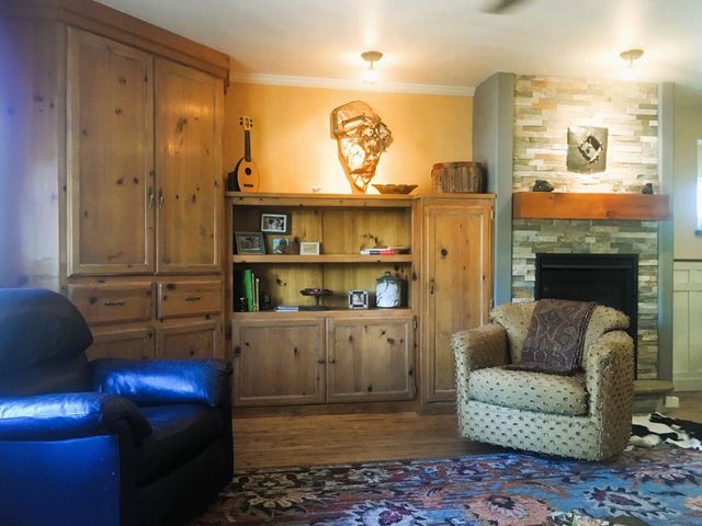 126 Center St, Jackson, CA 95642