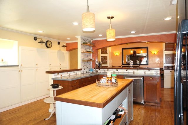 126 Center St, Jackson, CA 95642