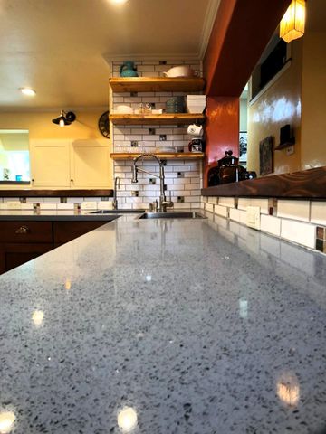 126 Center St, Jackson, CA 95642