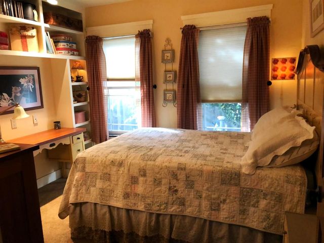 126 Center St, Jackson, CA 95642