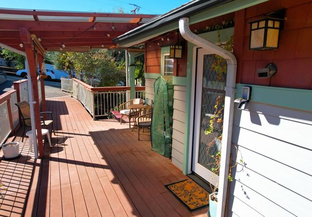 126 Center St, Jackson, CA 95642