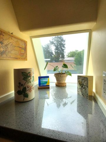 126 Center St, Jackson, CA 95642