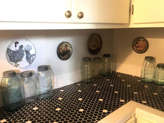 126 Center St, Jackson, CA 95642