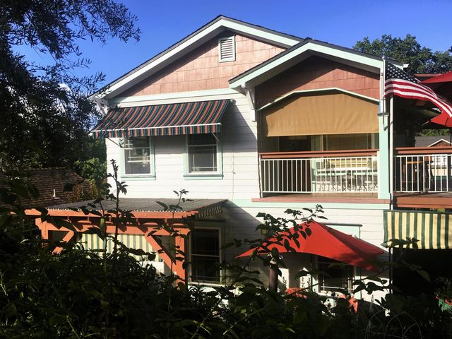 126 Center St, Jackson, CA 95642