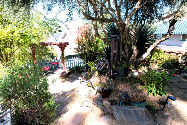 126 Center St, Jackson, CA 95642