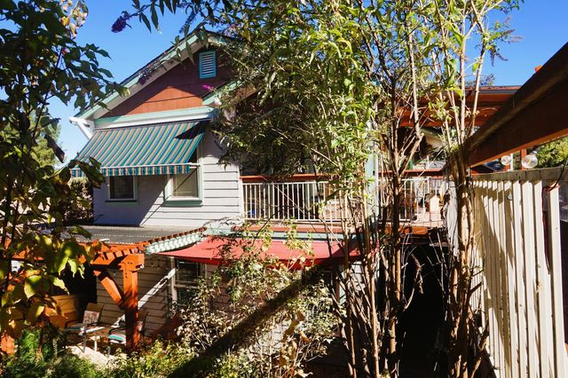 126 Center St, Jackson, CA 95642