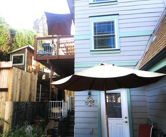 126 Center St, Jackson, CA 95642