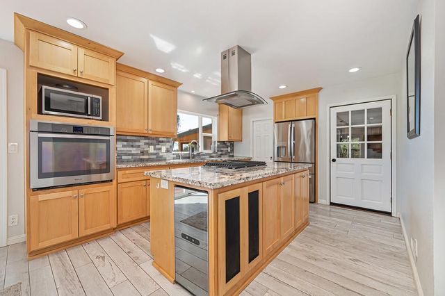 9305 Mosquito Rd, Placerville, CA 95667